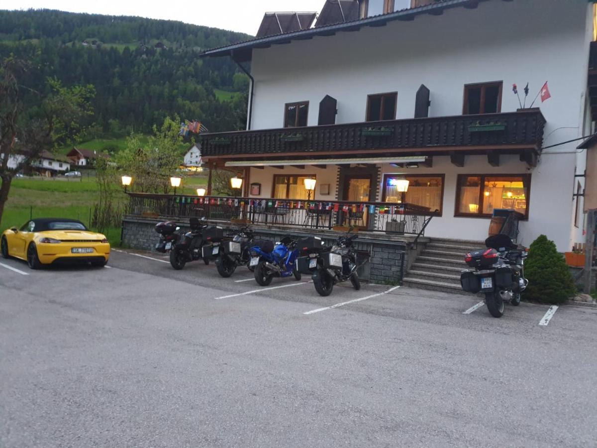 Maison d'hôtes Tattoo Mit Restaurant Und Tattoo-studio *